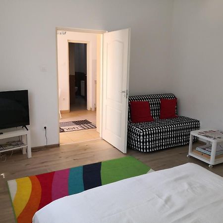 Green Garden Apartman Appartamento Budapest Esterno foto